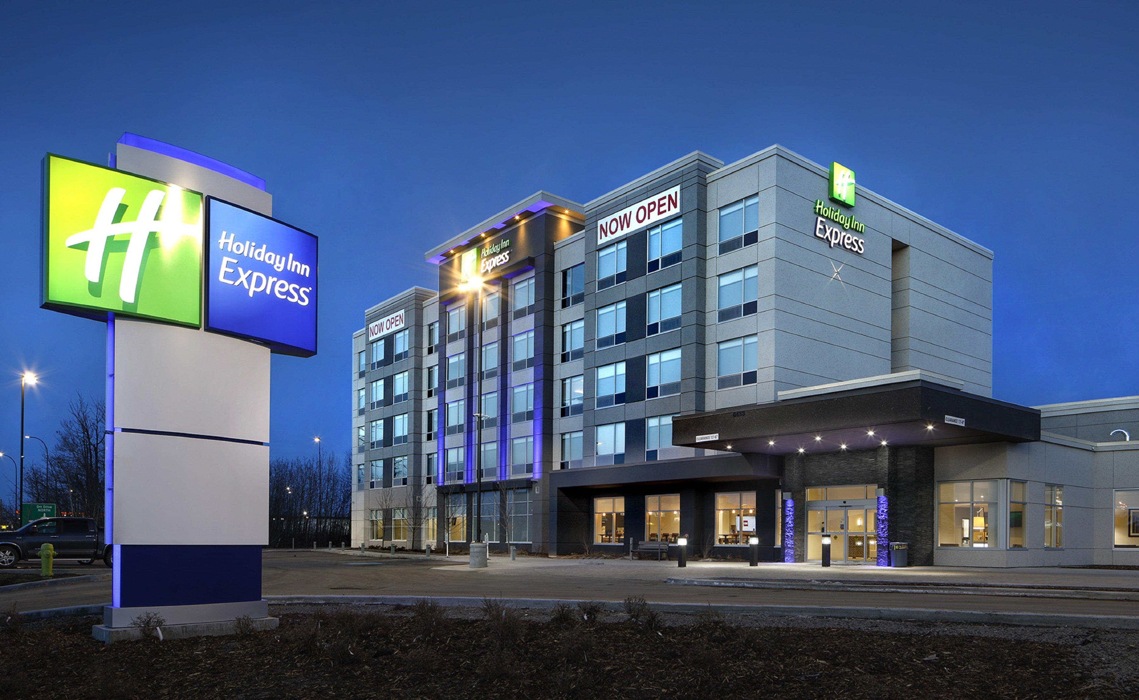 Holiday Inn Express - Red Deer North By Ihg Exterior photo