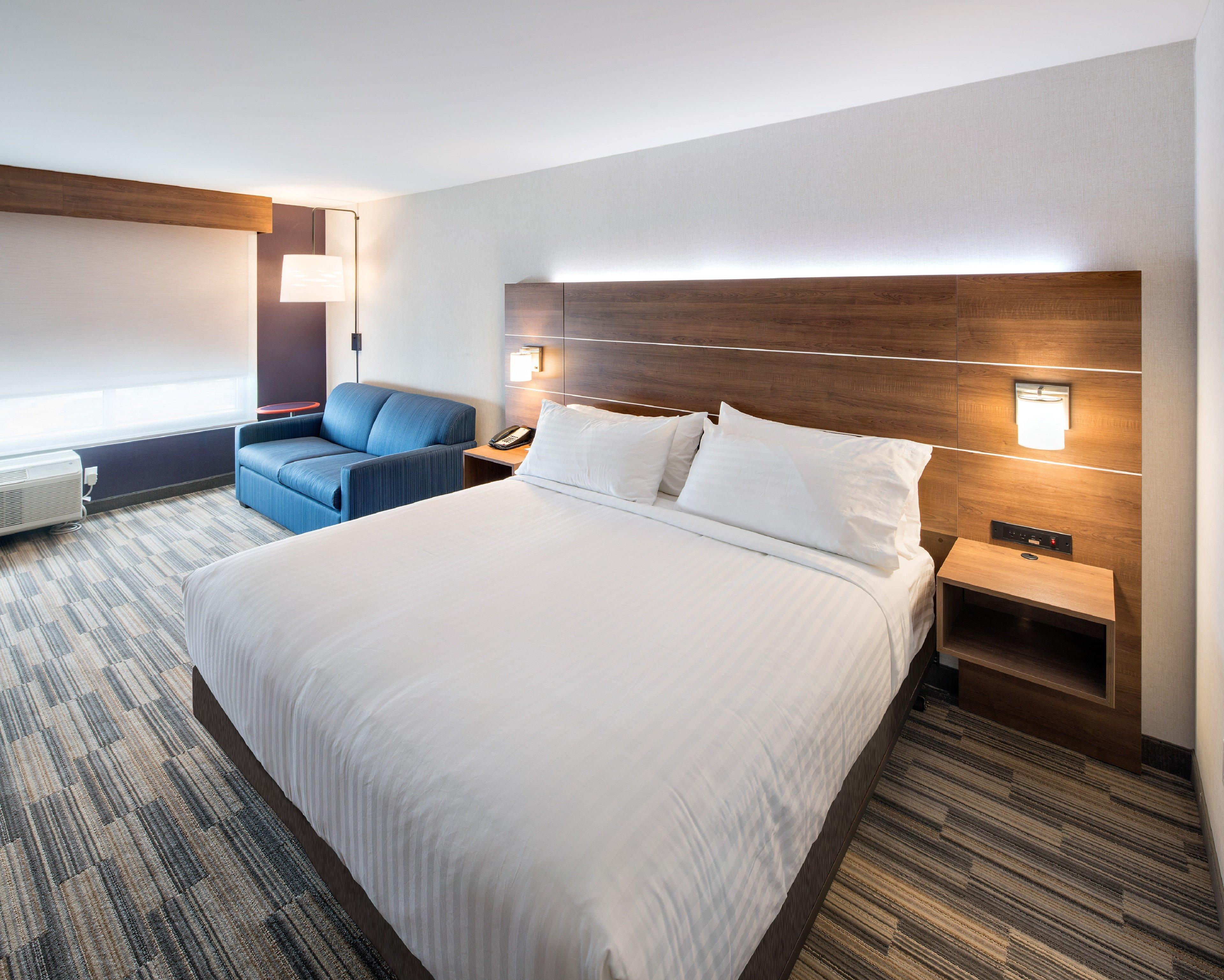Holiday Inn Express - Red Deer North By Ihg Exterior photo