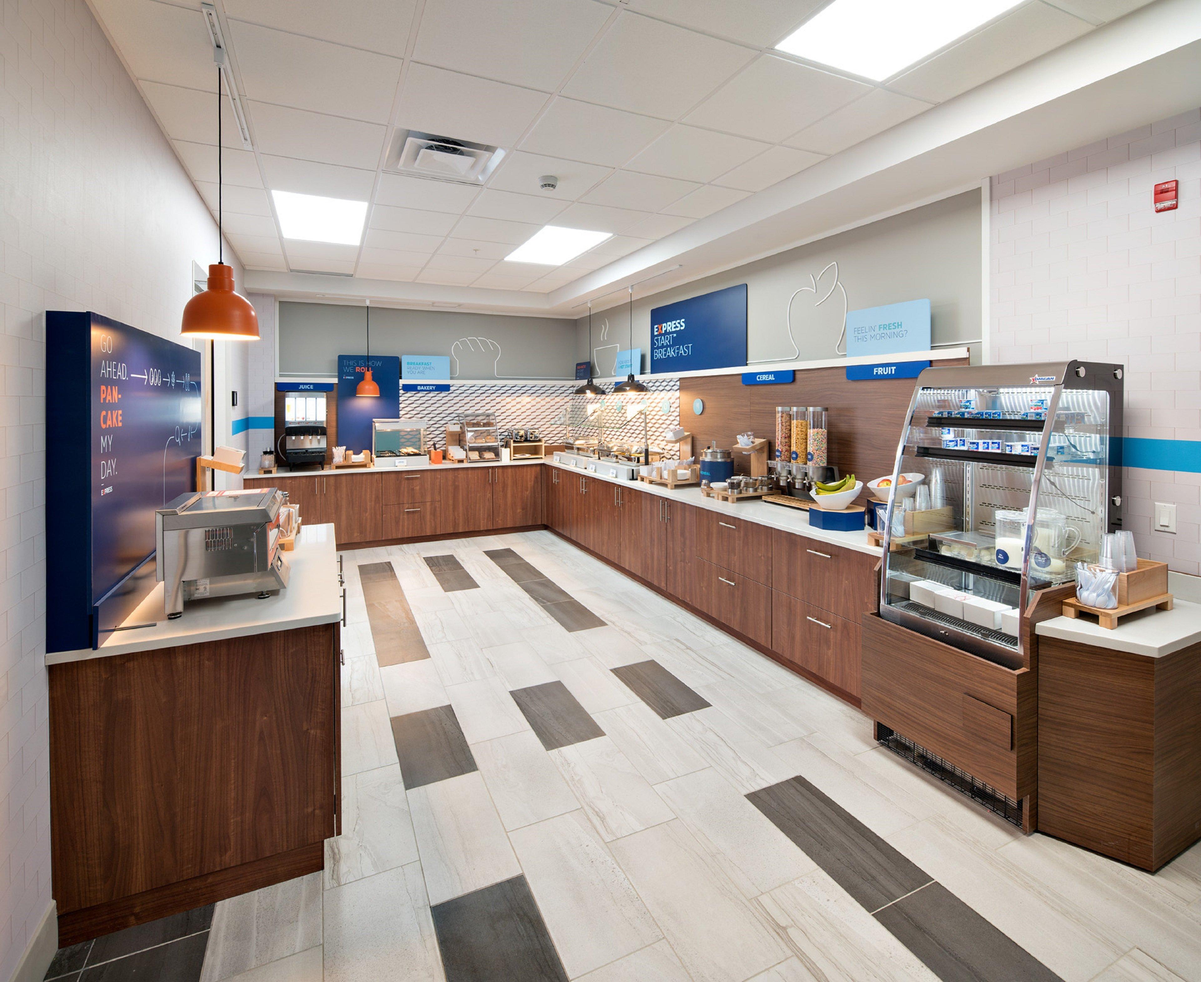 Holiday Inn Express - Red Deer North By Ihg Exterior photo