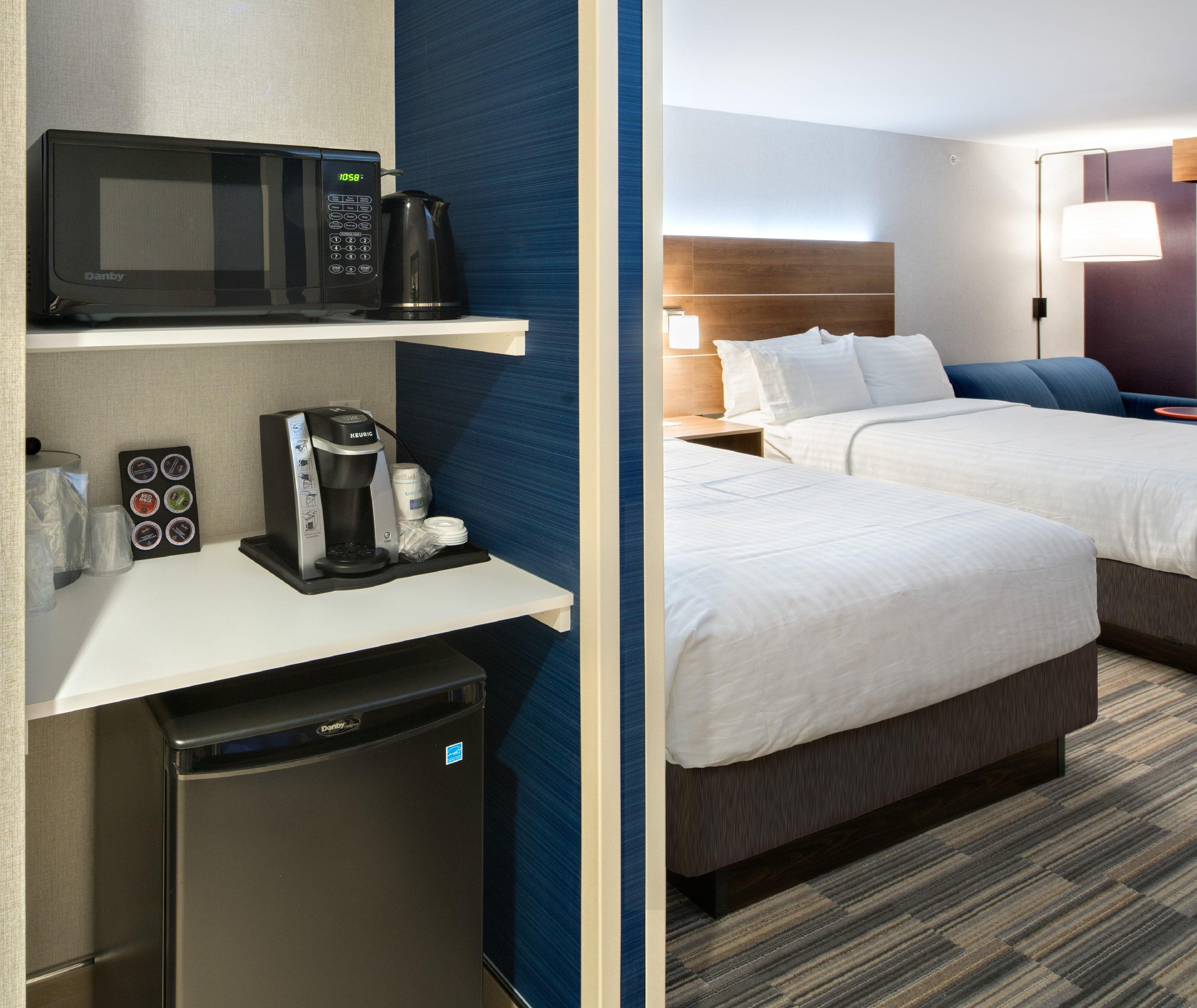 Holiday Inn Express - Red Deer North By Ihg Exterior photo