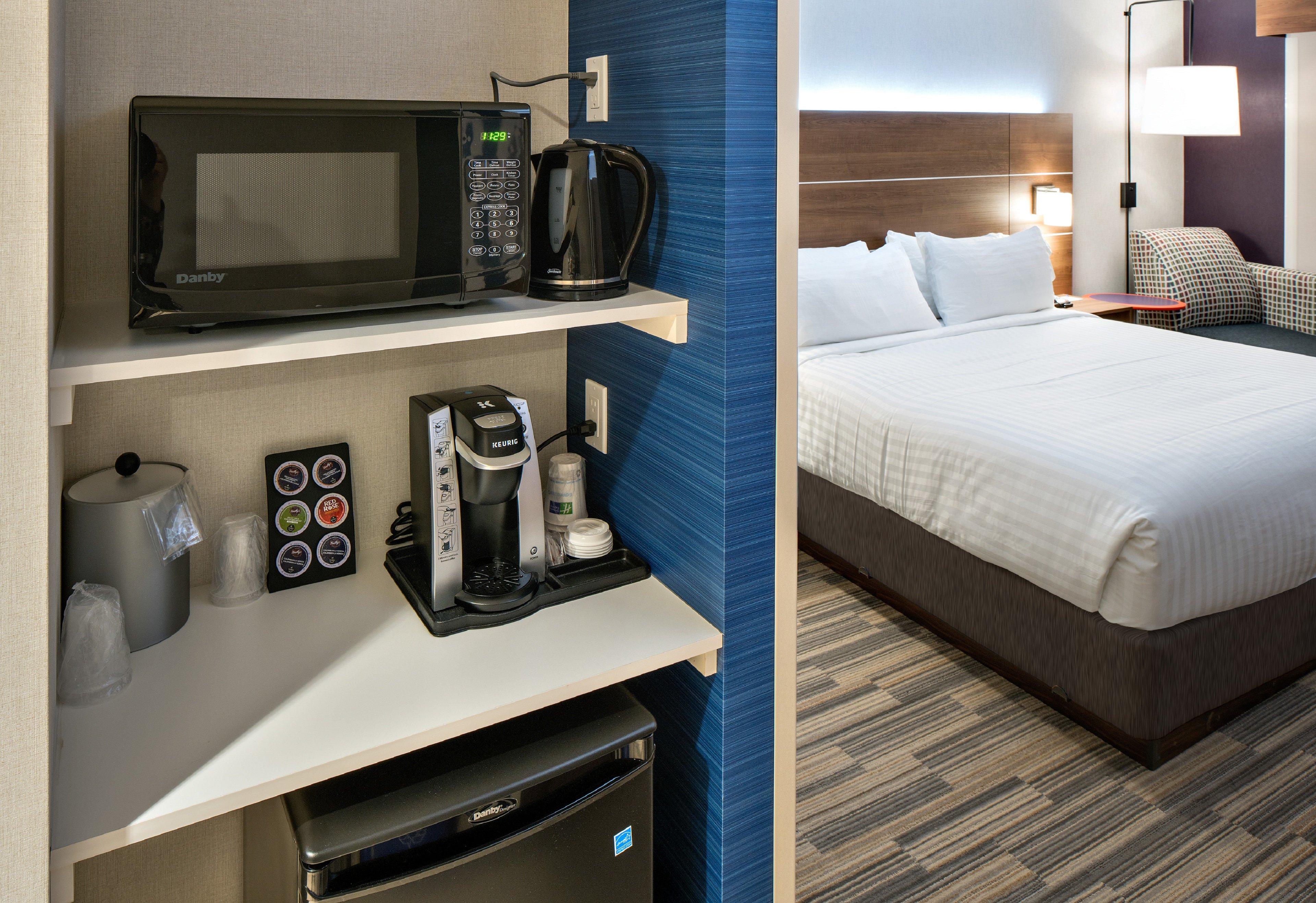Holiday Inn Express - Red Deer North By Ihg Exterior photo