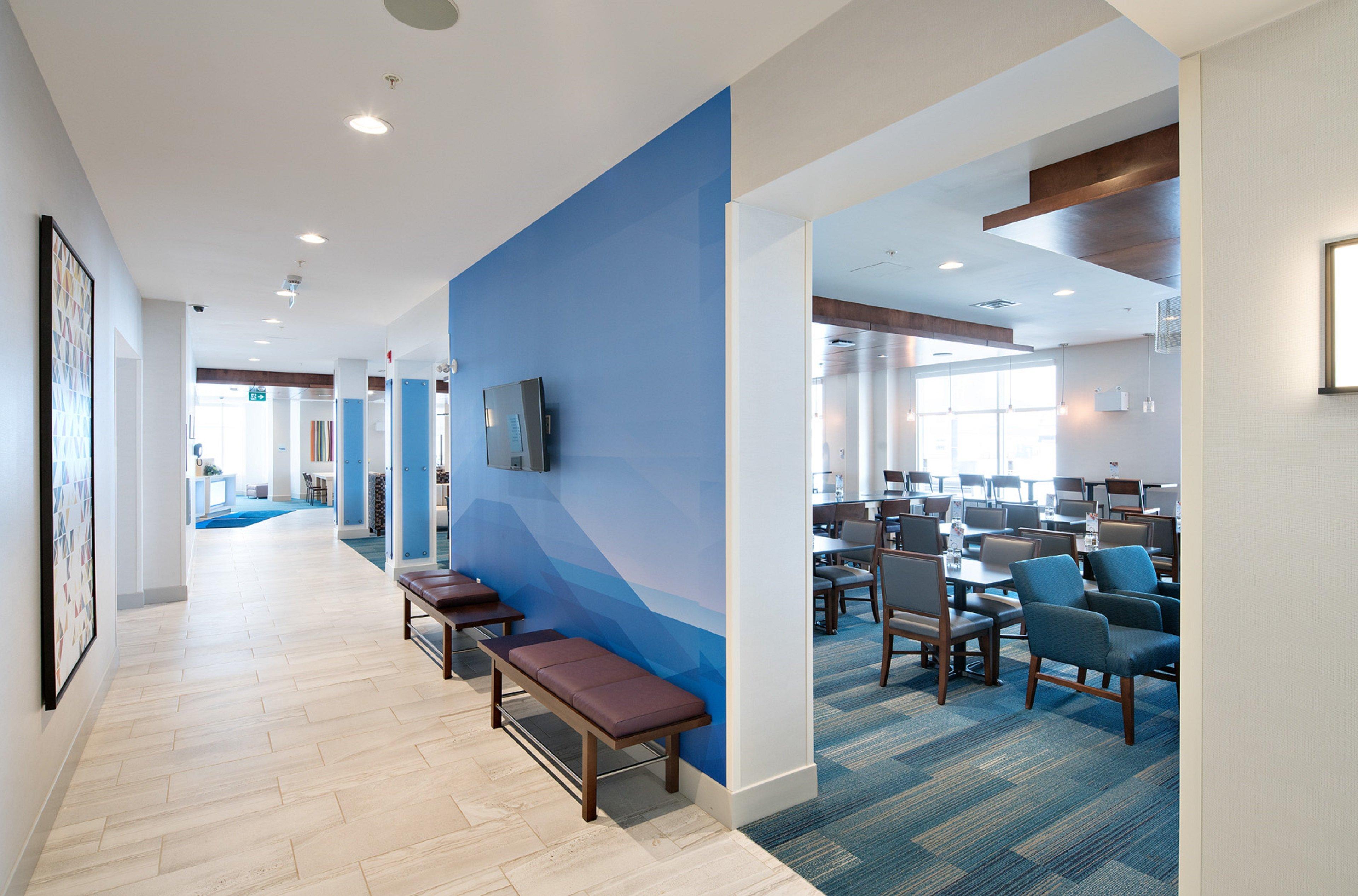 Holiday Inn Express - Red Deer North By Ihg Exterior photo